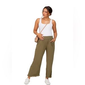 Olive Linen Frayed Hem Crop Maternity Pants - Small